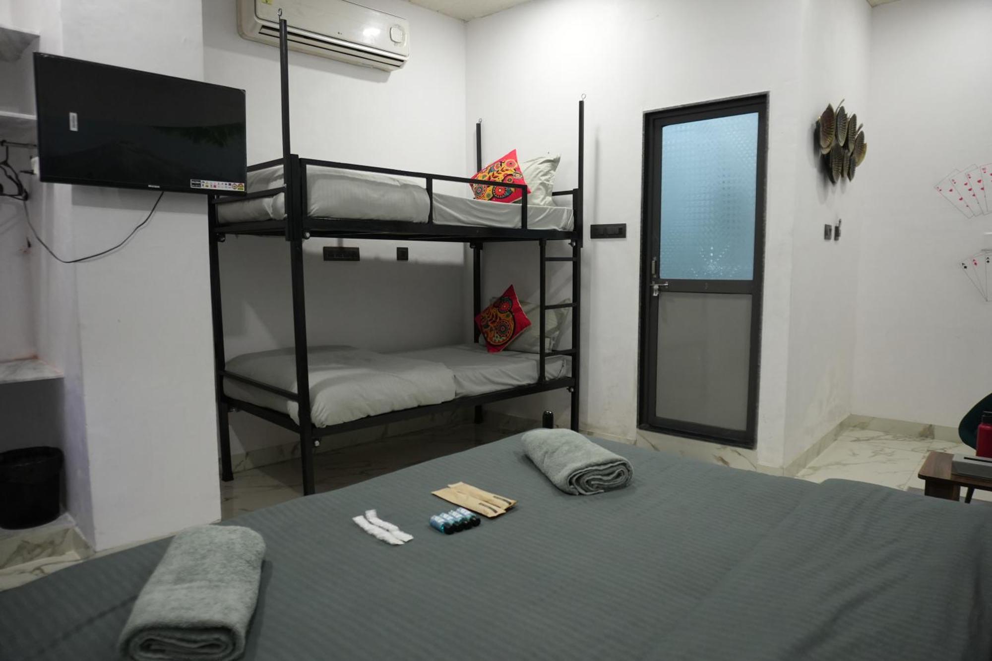 Hotel Funky Backpackers Udaipur Exterior foto